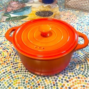 NWT. Parini Casserole 2 QT. Orange flameproof